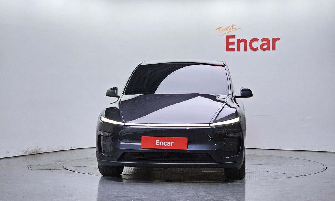 Tesla Model Y 2026