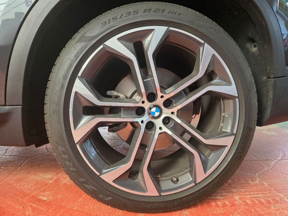 BMW X5 2022