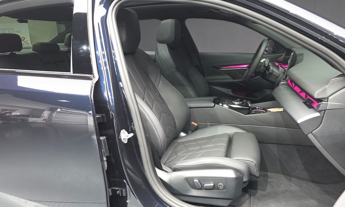 BMW 5-Series 2025