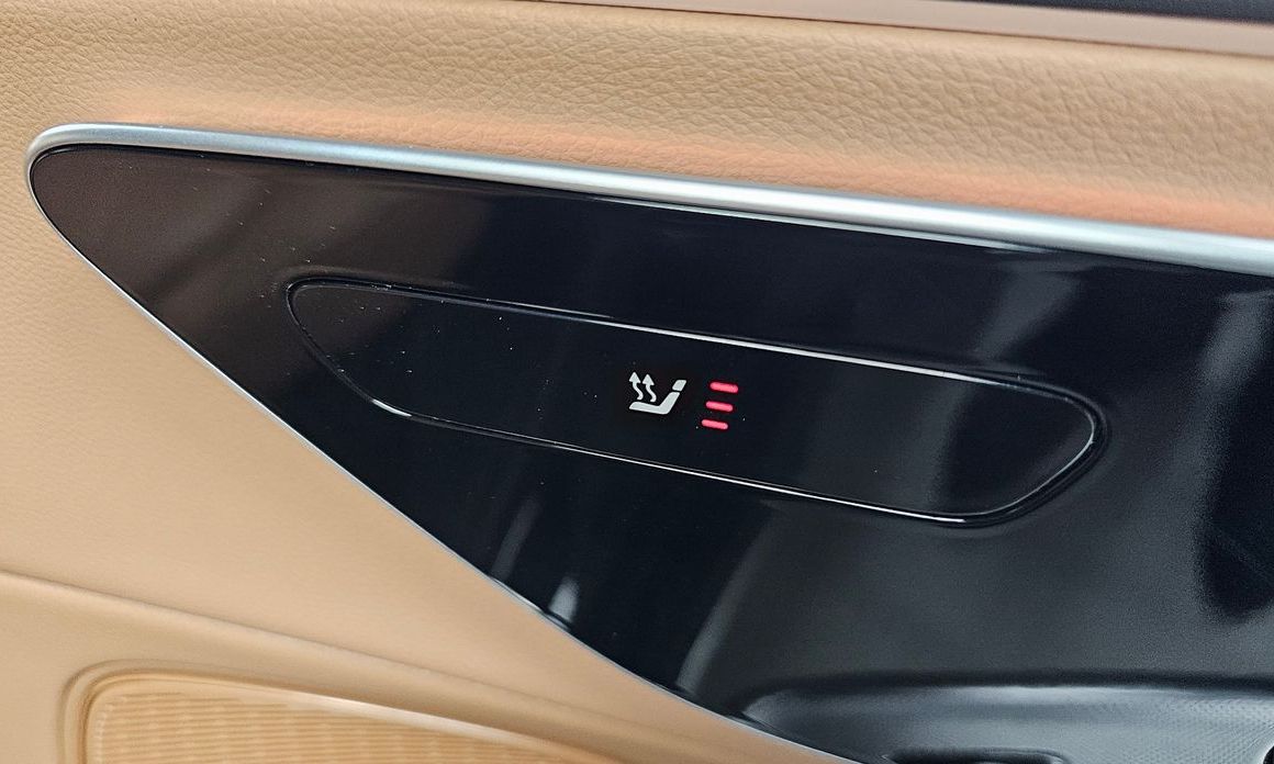 Mercedes-Benz E-Class 2024