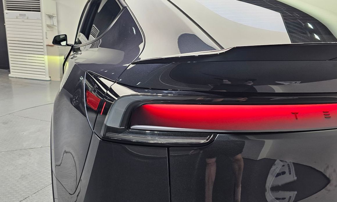Tesla Model Y 2026