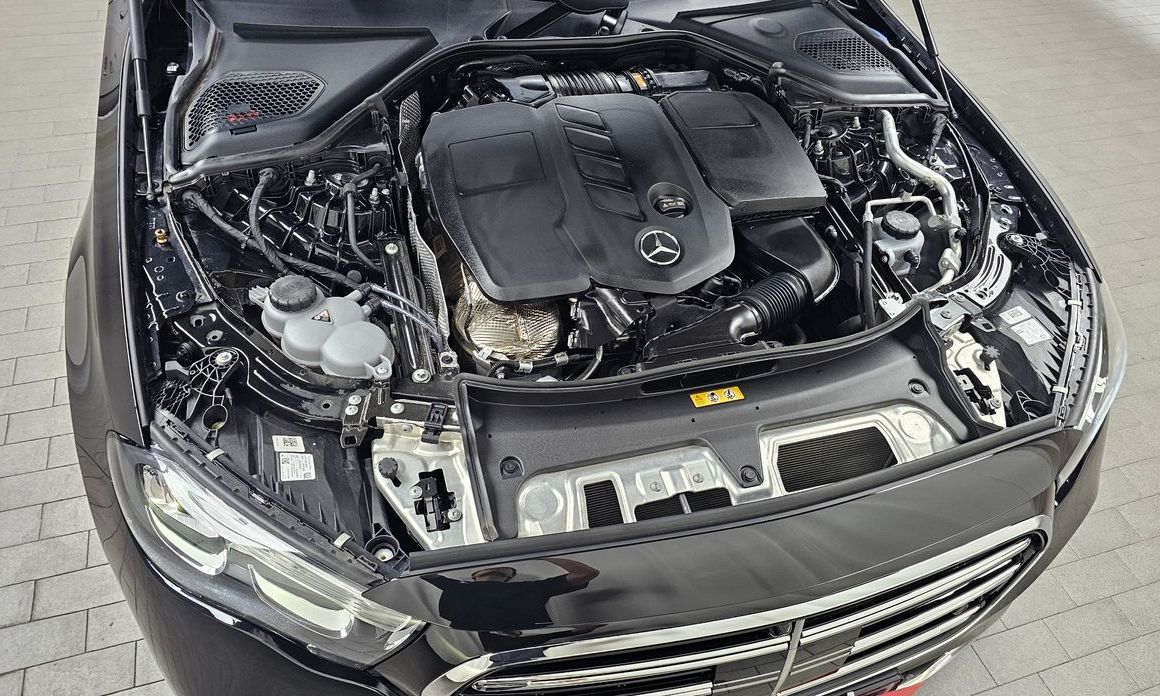 Mercedes-Benz E-Class 2024
