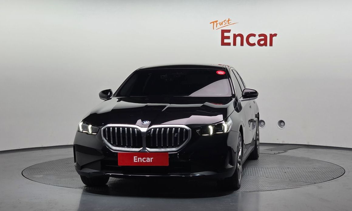 BMW i5 2025