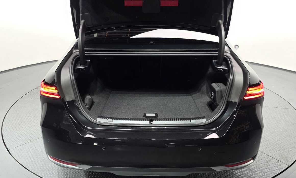BMW i5 2025