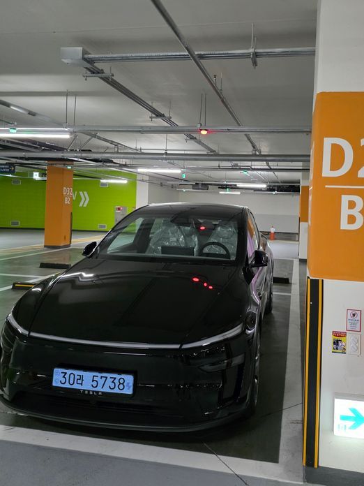 Tesla Model Y 2026