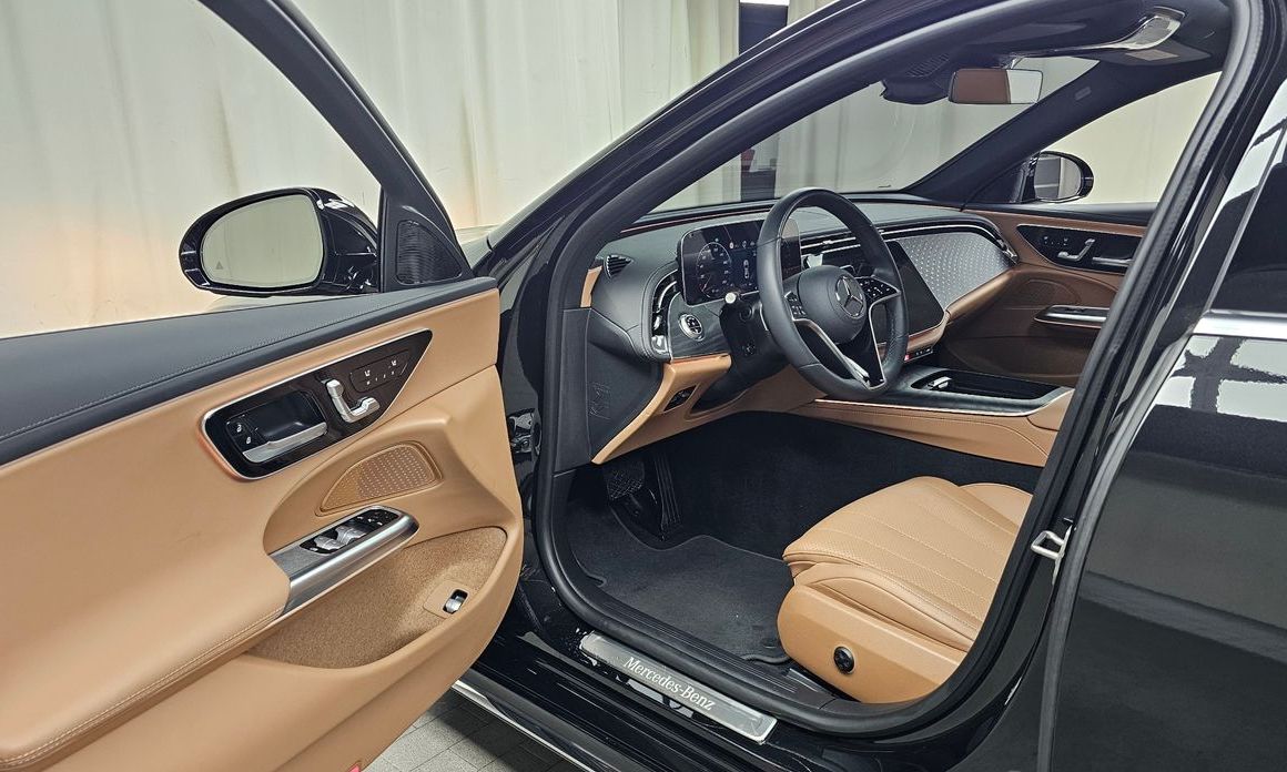 Mercedes-Benz E-Class 2024