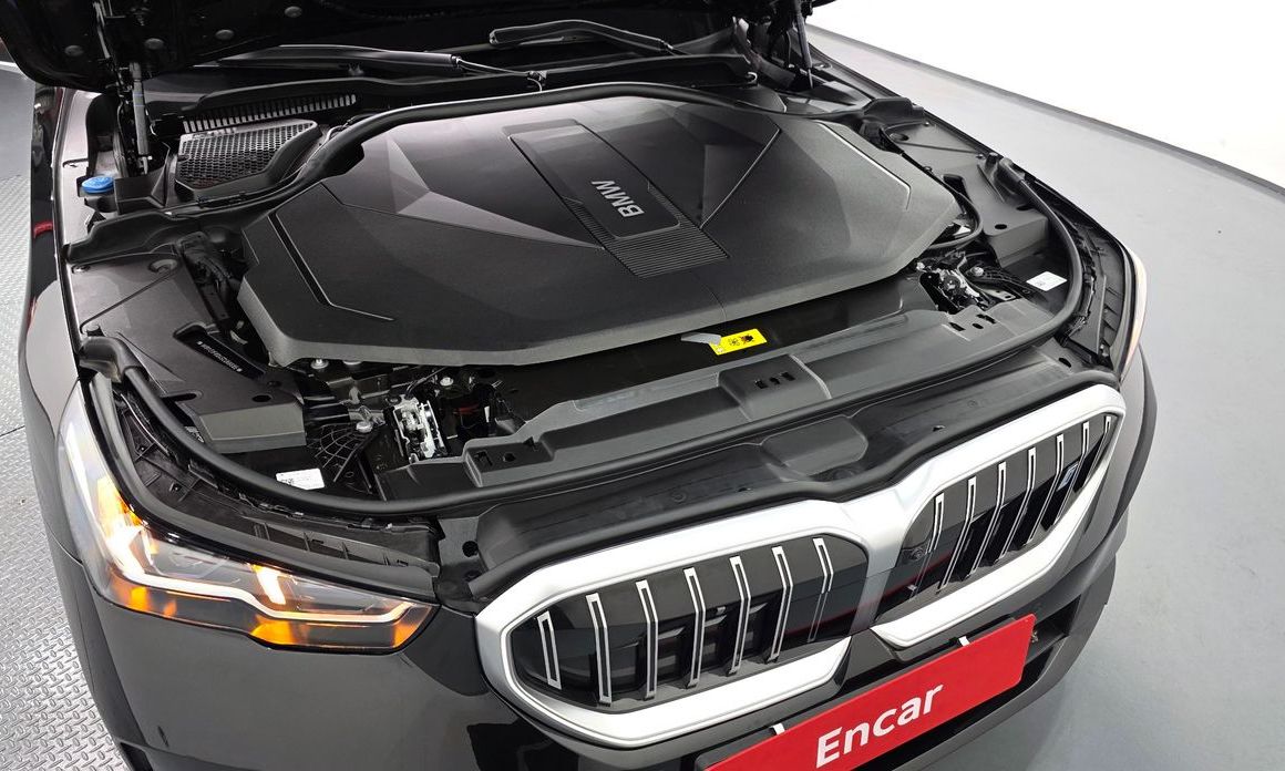 BMW i5 2025