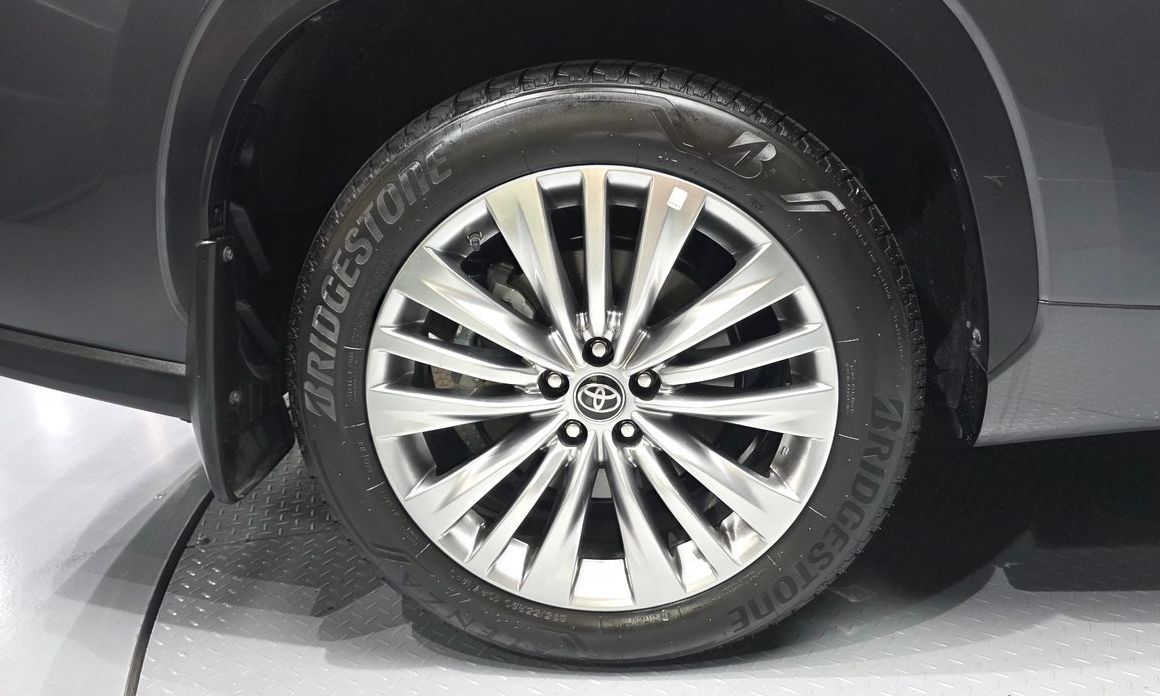 Toyota Highlander 2025