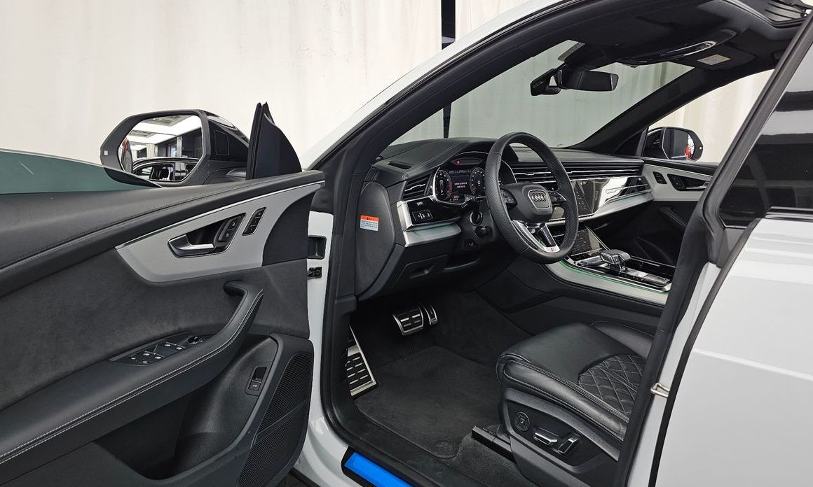 Audi Q8 2023