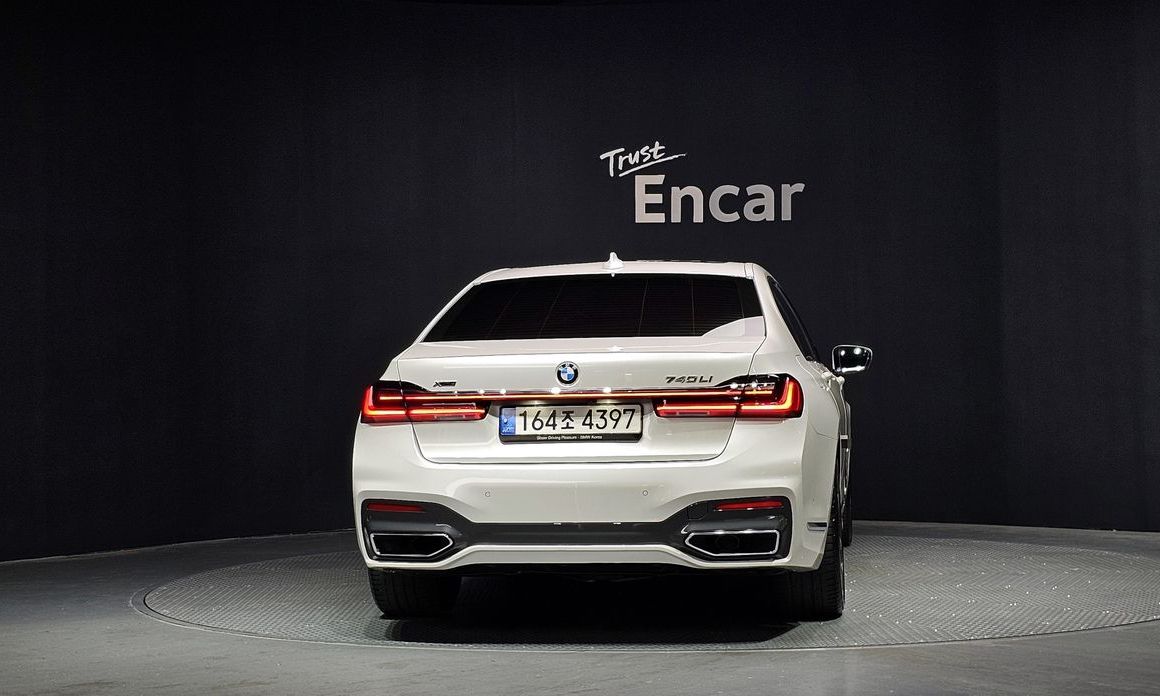BMW 7-Series 2022