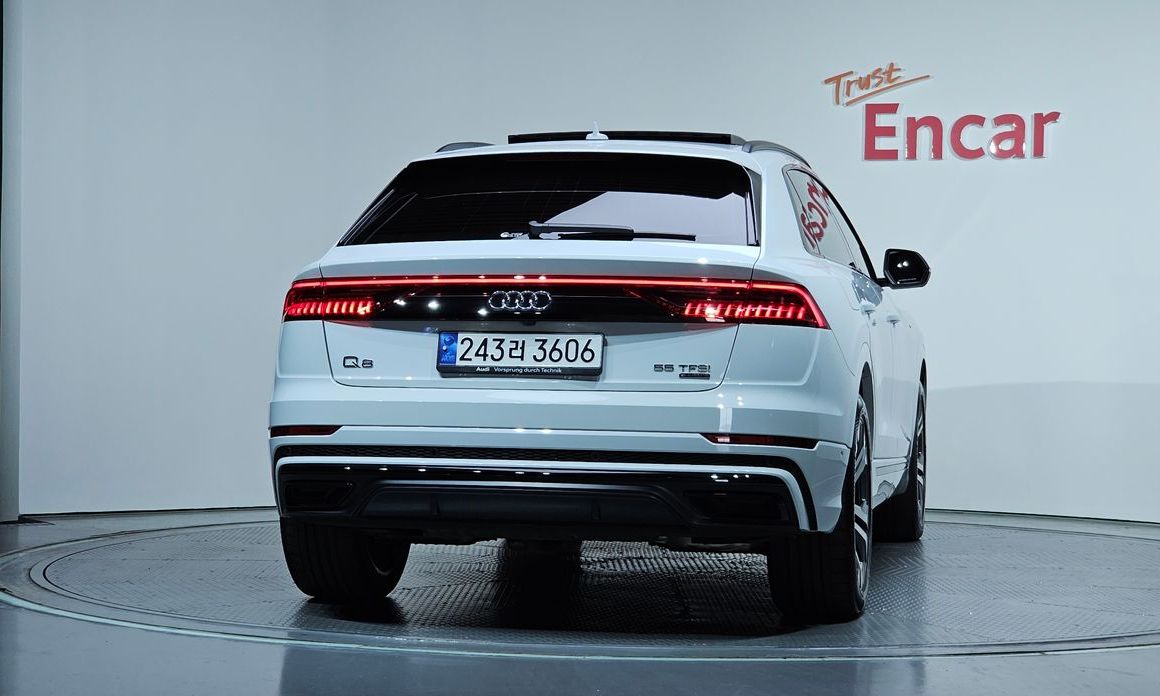 Audi Q8 2023
