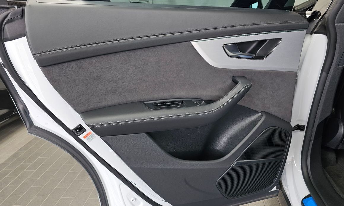 Audi Q8 2023