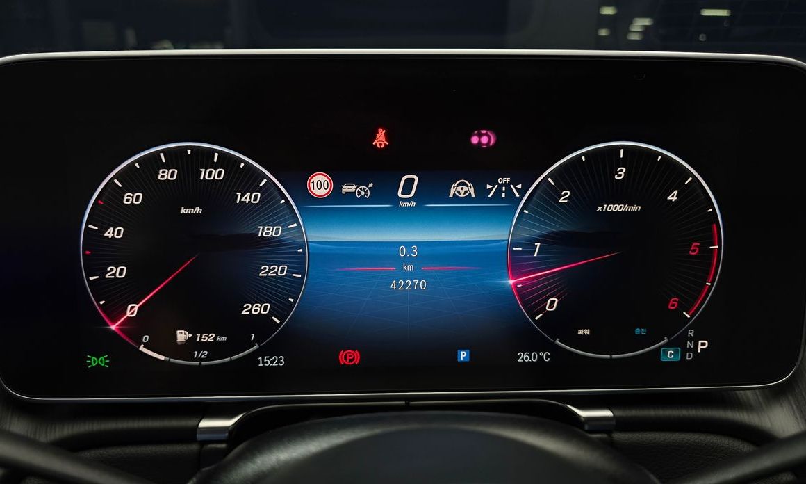 Mercedes-Benz S-Class 2025