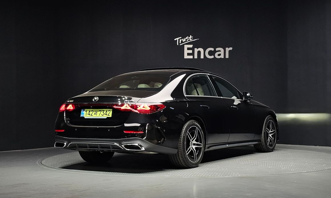 Mercedes-Benz E-Class 2026