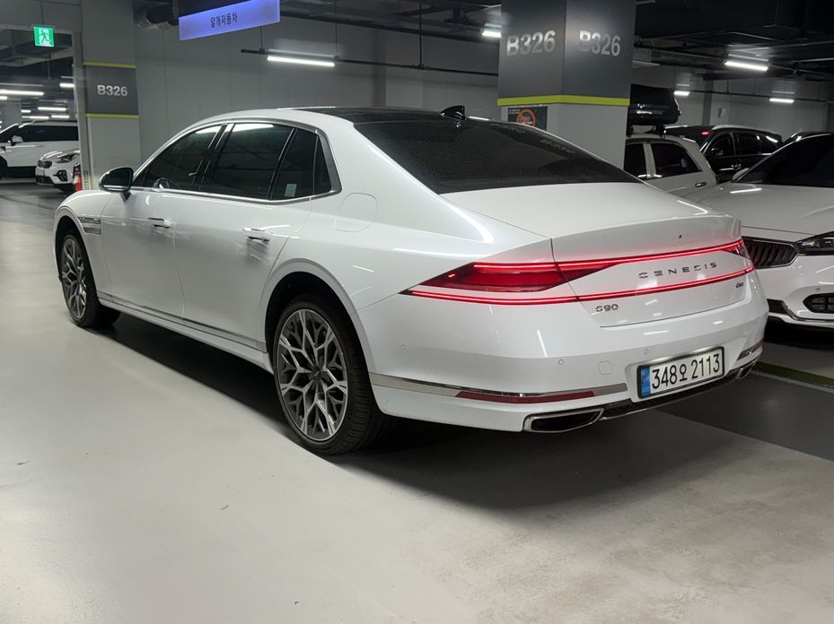 Genesis G90 2023