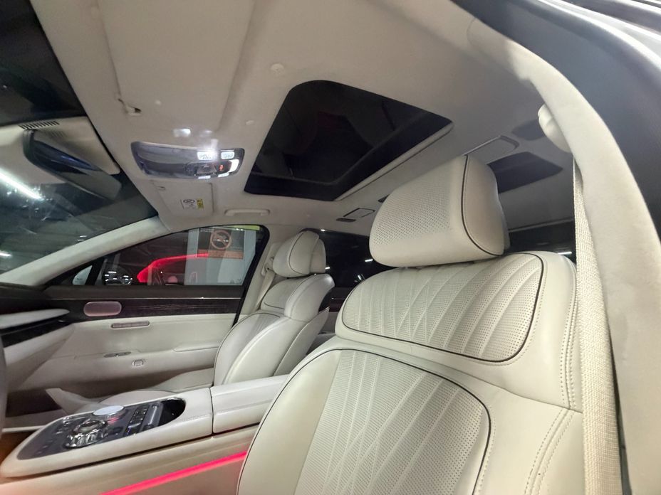 Genesis G90 2023