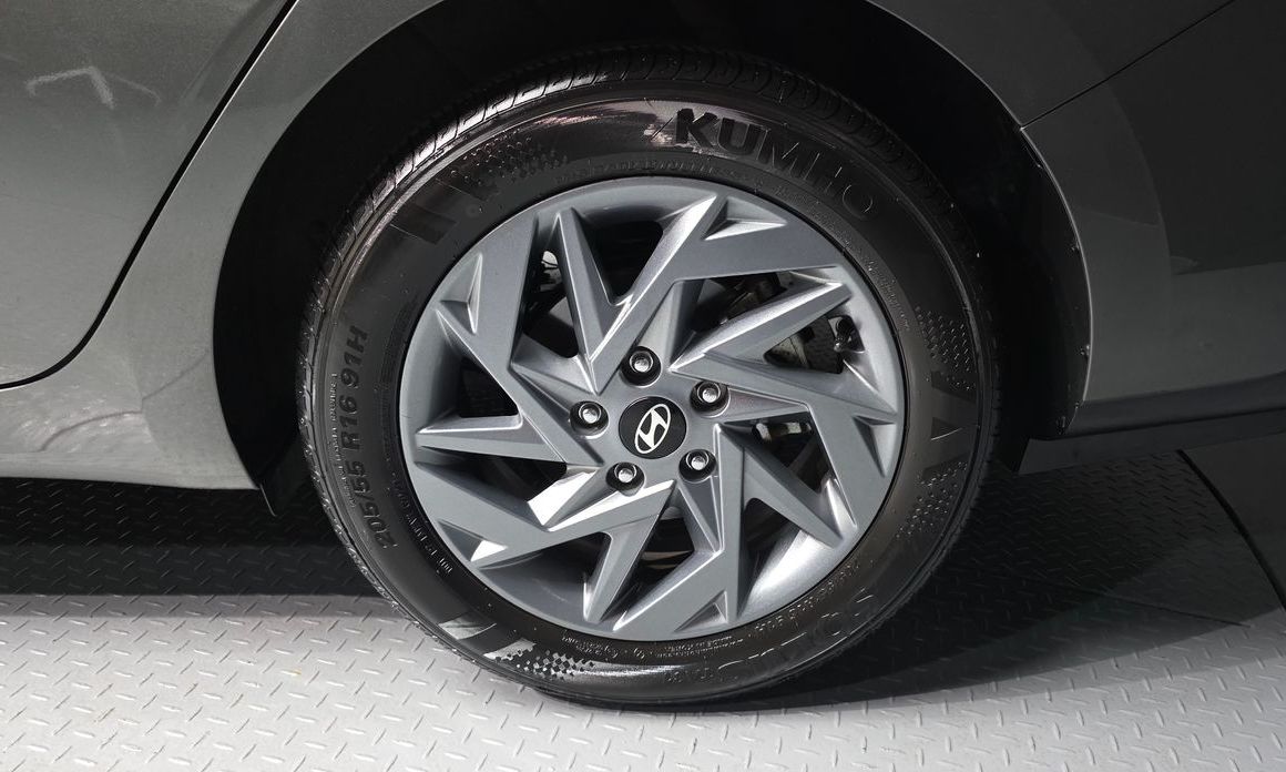 Hyundai AVANTE 2024