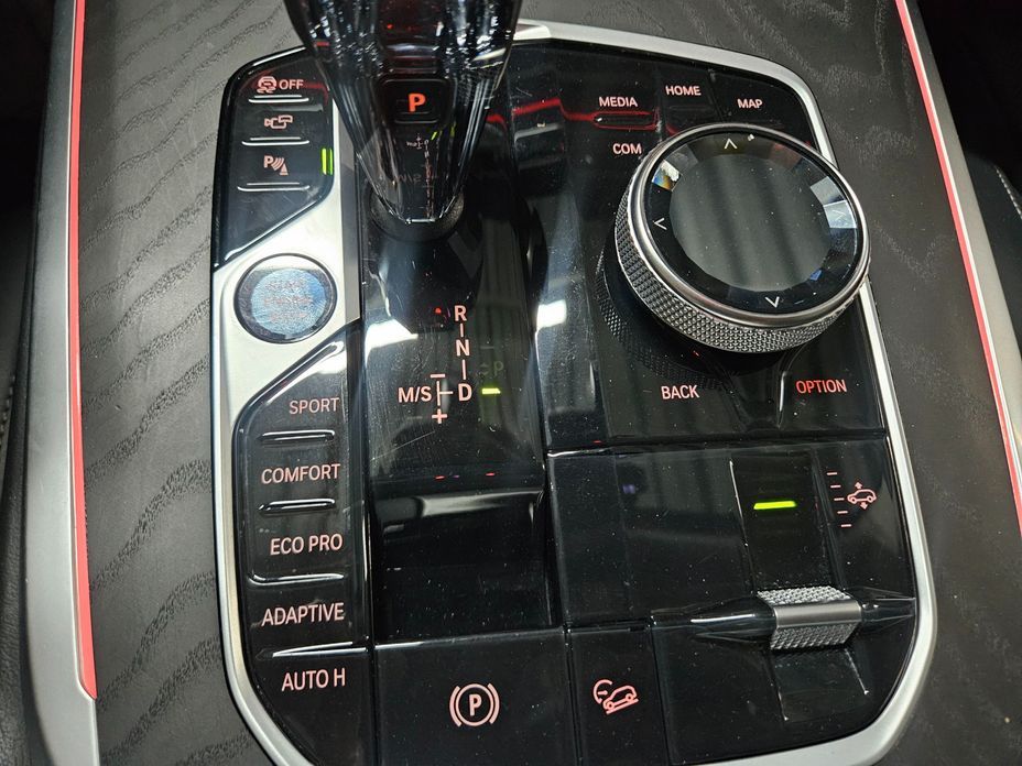 BMW X7 2021