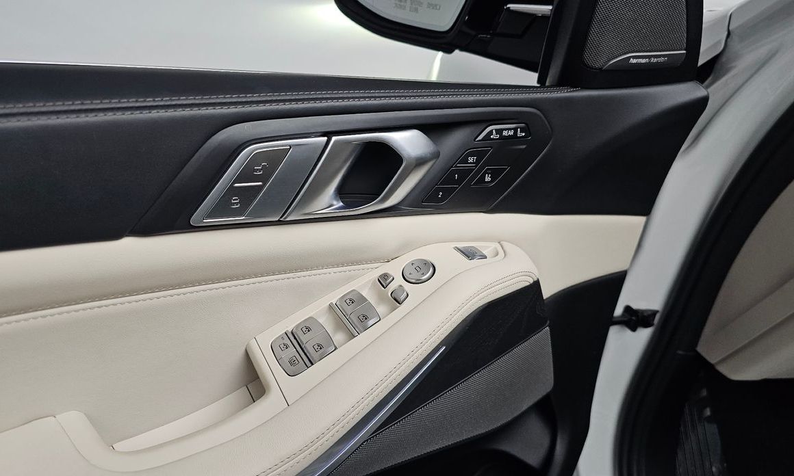 BMW X7 2021