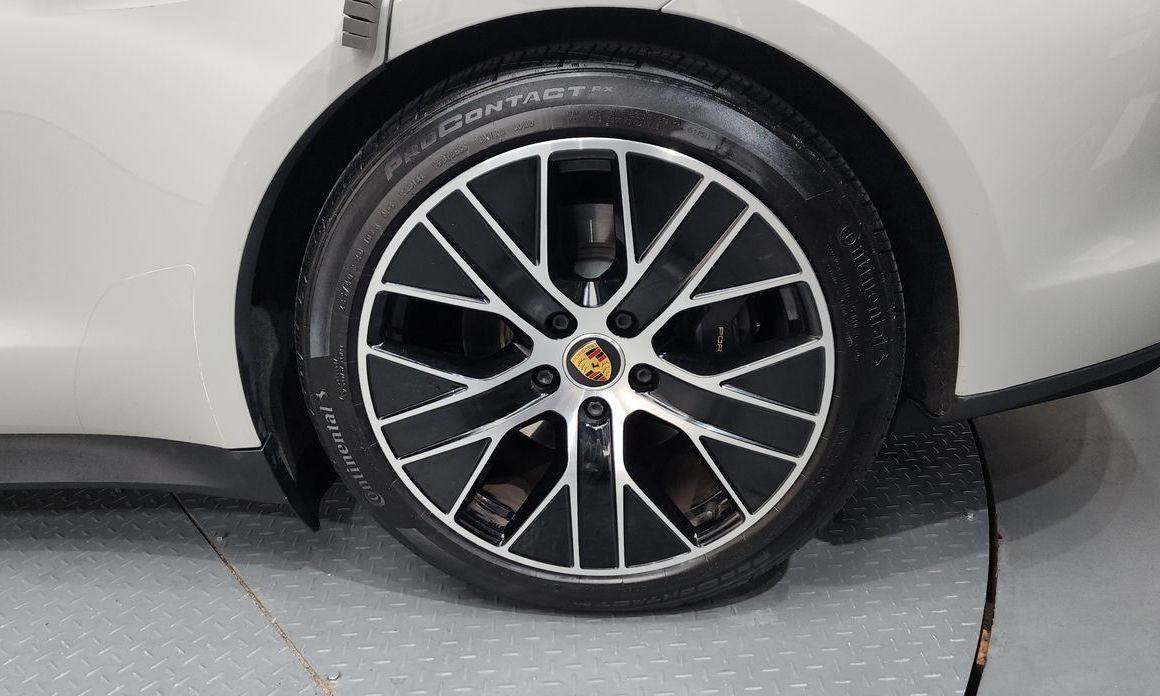 Porsche Taycan 2022