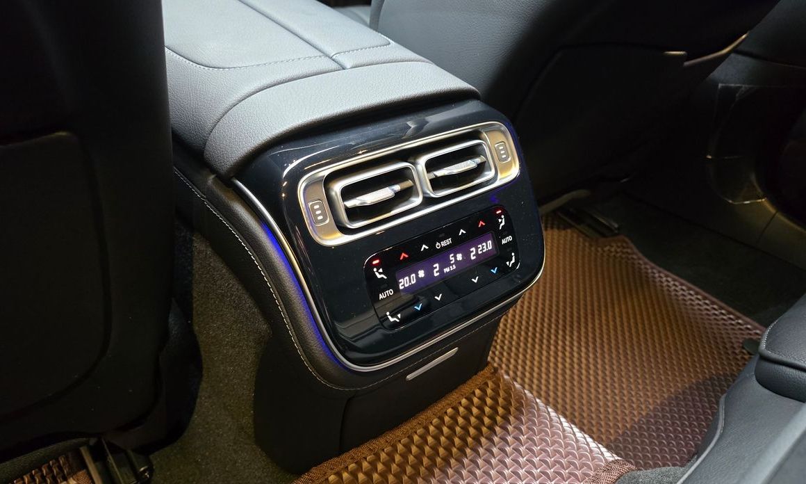 Mercedes-Benz S-Class 2025