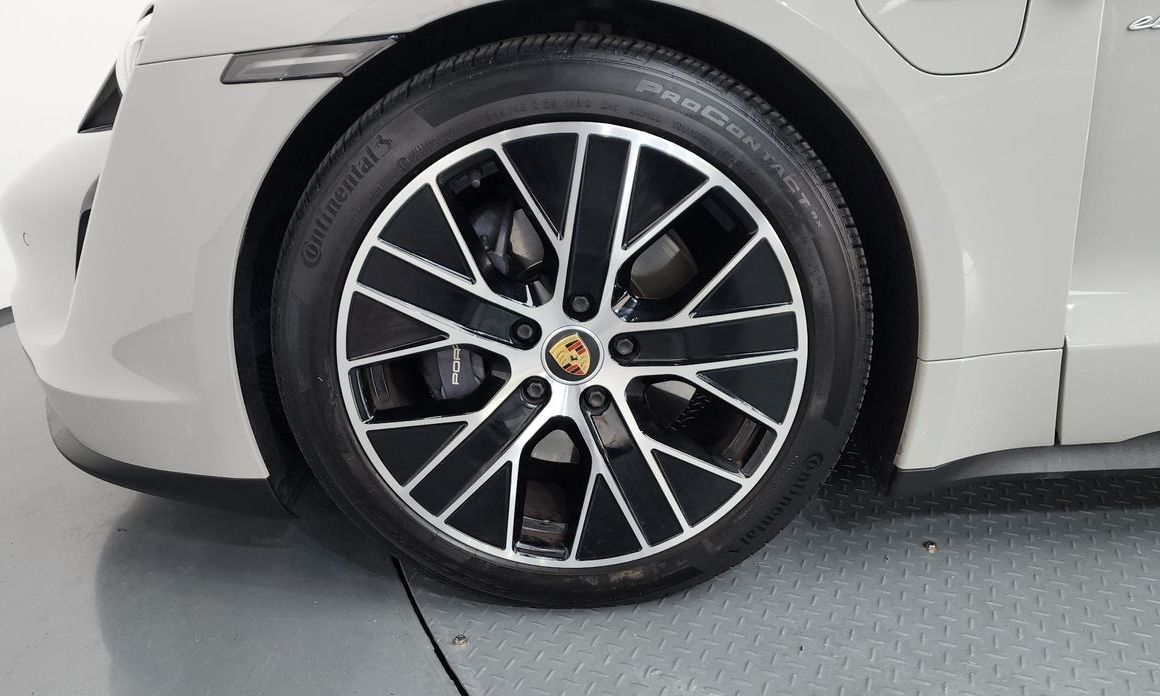 Porsche Taycan 2022