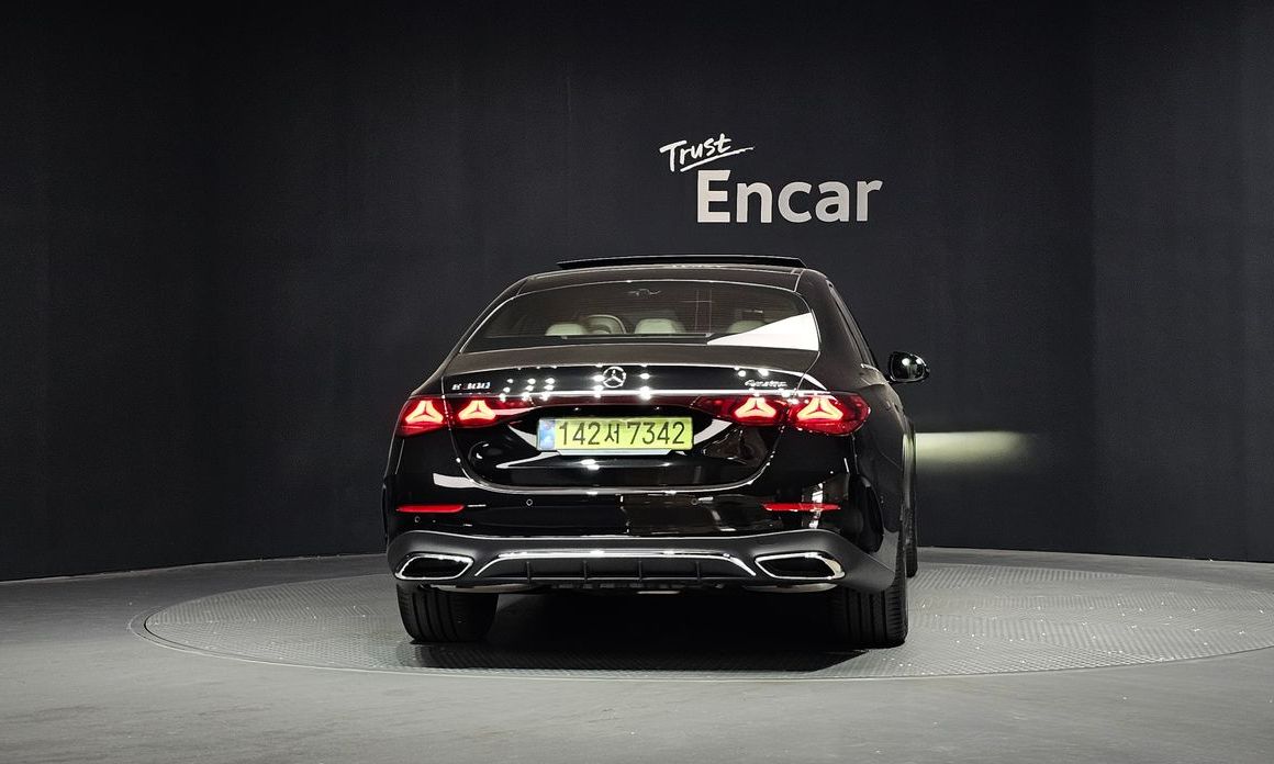 Mercedes-Benz E-Class 2026