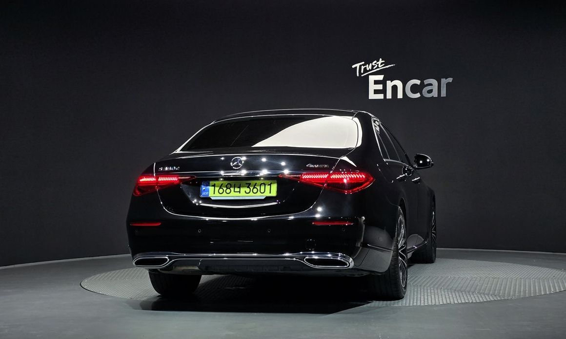 Mercedes-Benz S-Class 2025