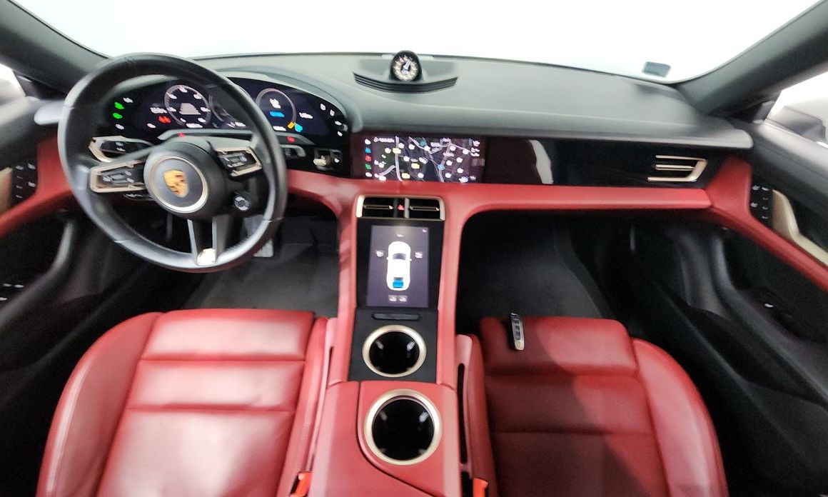 Porsche Taycan 2022