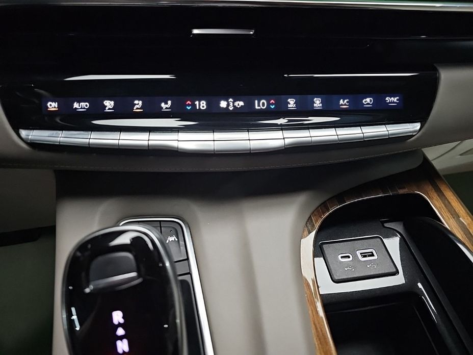 Cadillac Escalade 2021