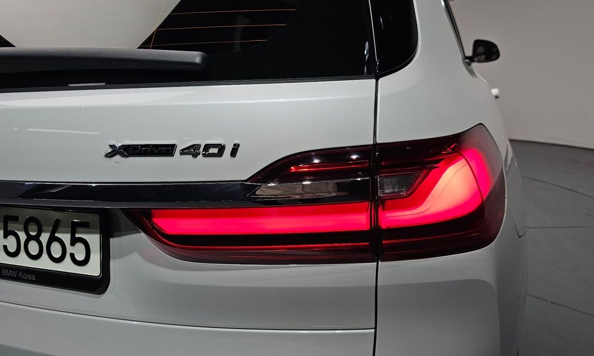 BMW X7 2021