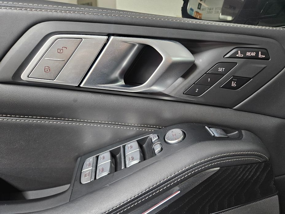 BMW X7 2021