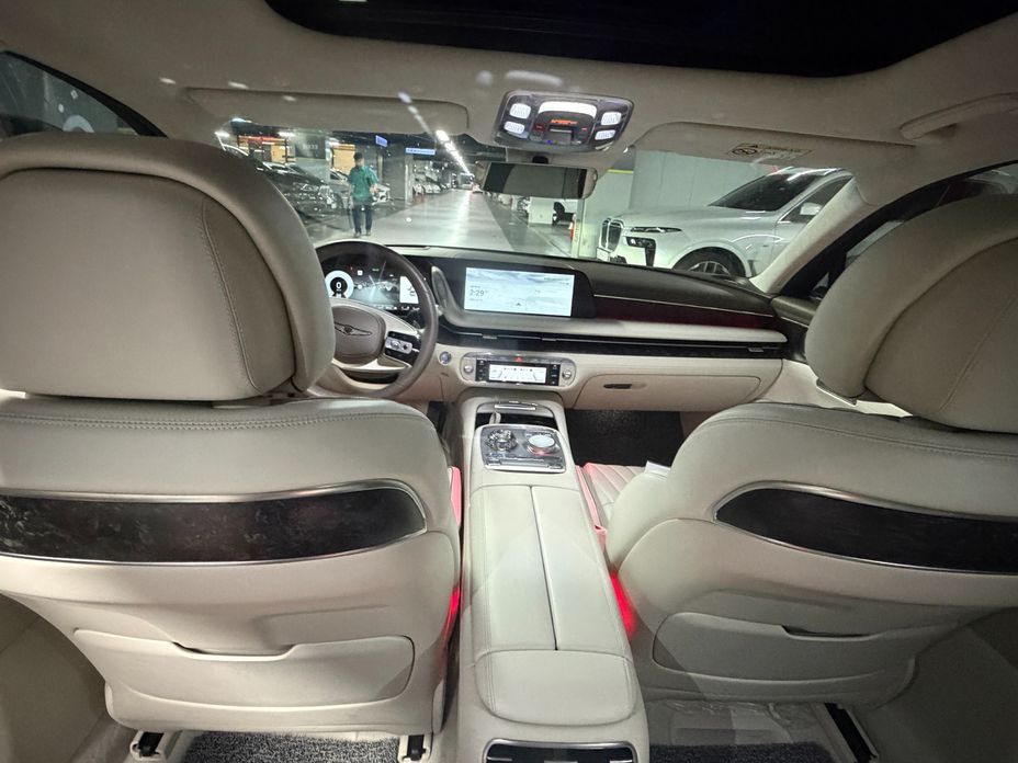 Genesis G90 2023