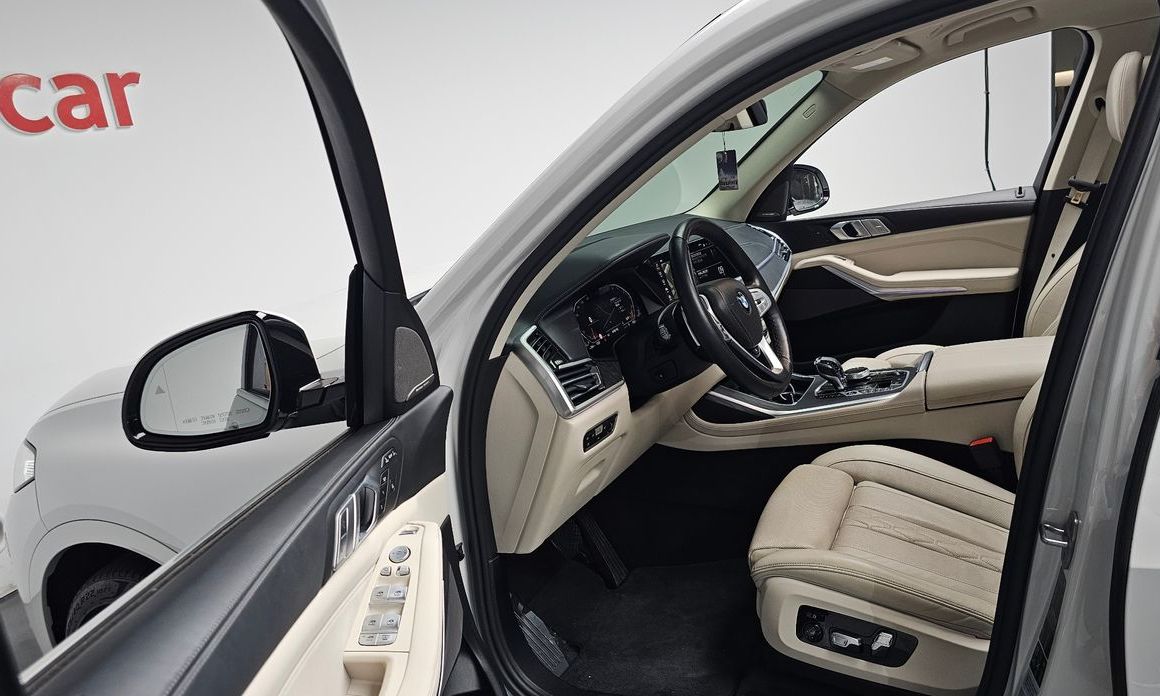BMW X7 2021