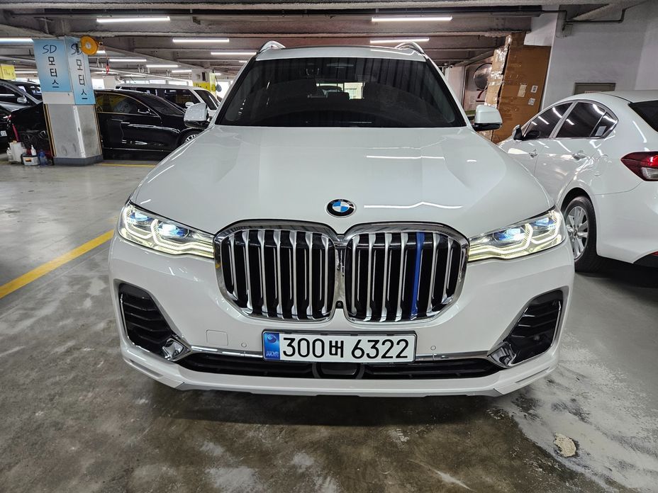 BMW X7 2021