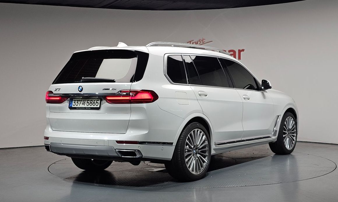 BMW X7 2021