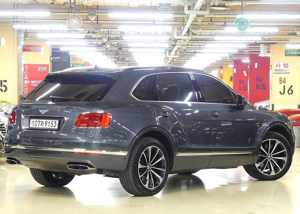 Bentley Bentayga 2017