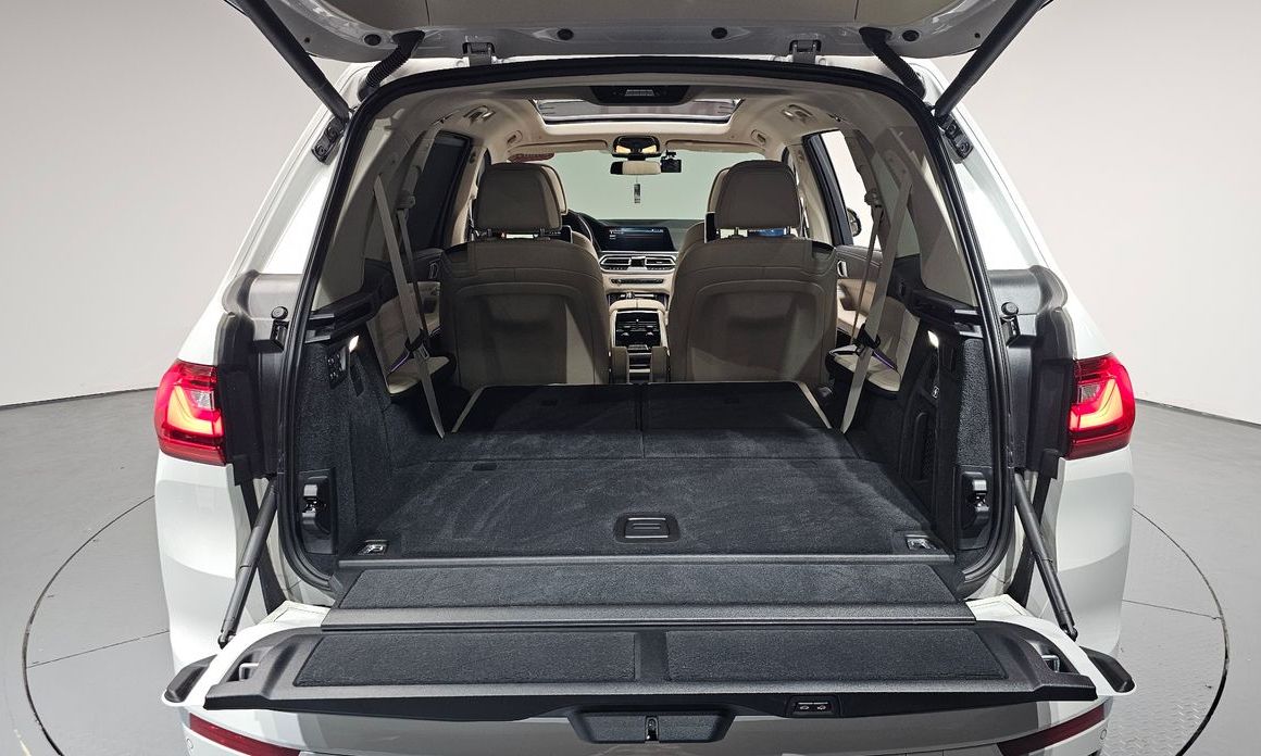 BMW X7 2021