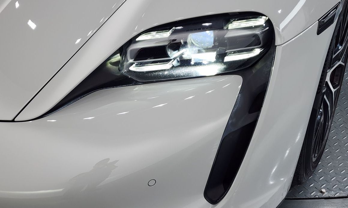 Porsche Taycan 2022