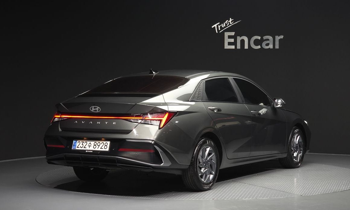 Hyundai AVANTE 2024