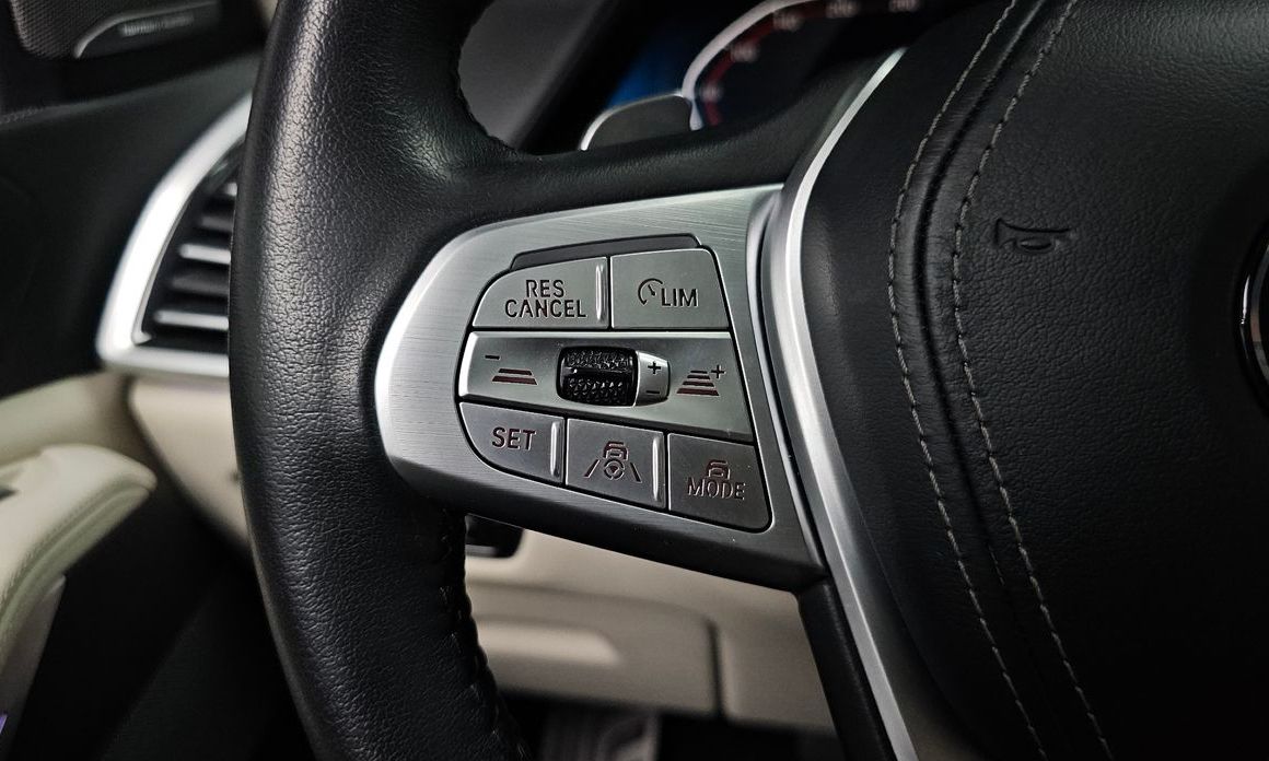 BMW X7 2021