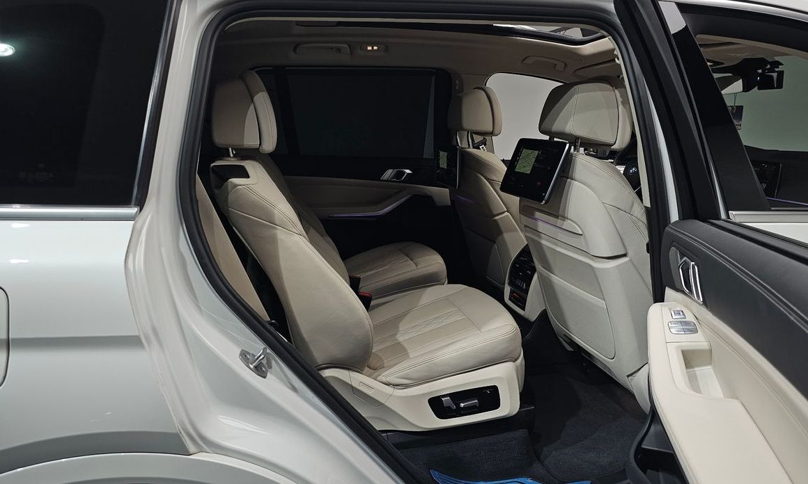 BMW X7 2021