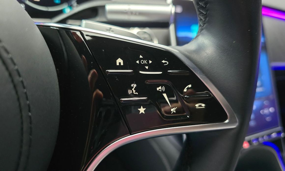 Mercedes-Benz S-Class 2025
