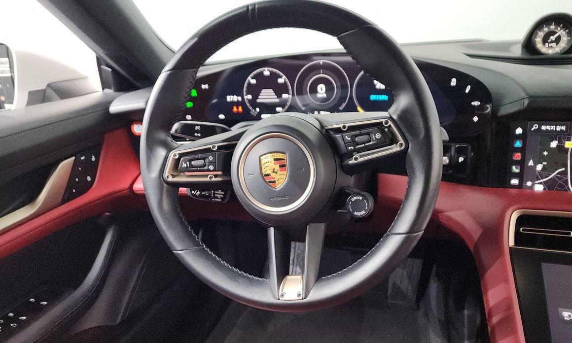 Porsche Taycan 2022