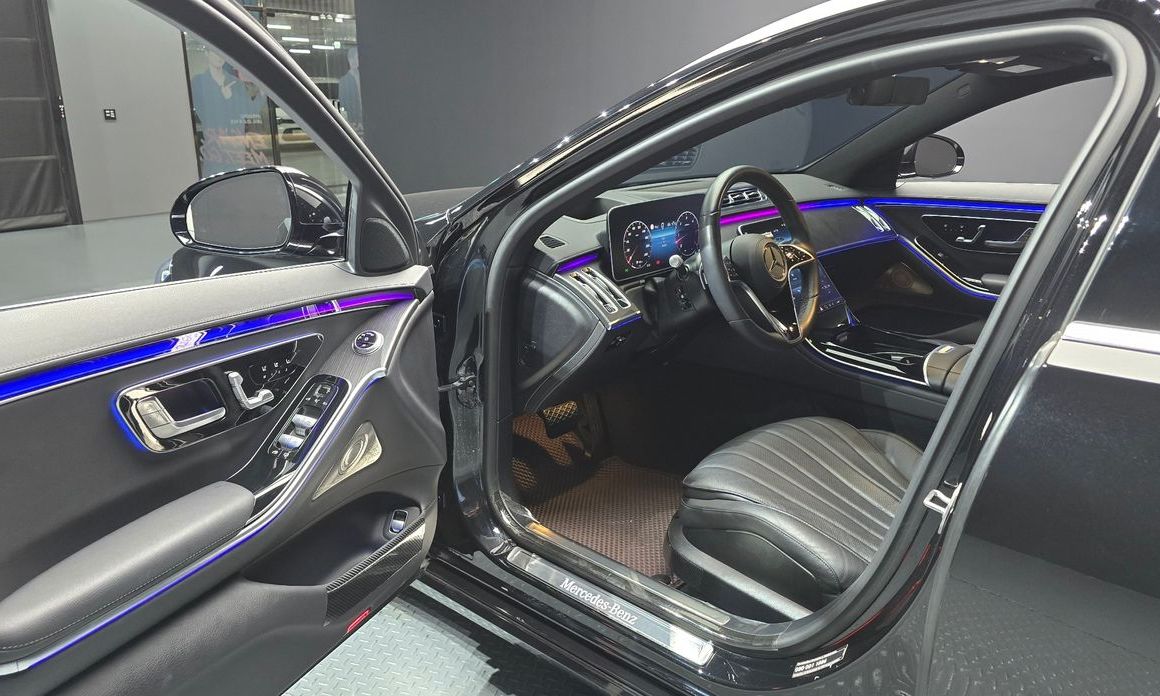 Mercedes-Benz S-Class 2025