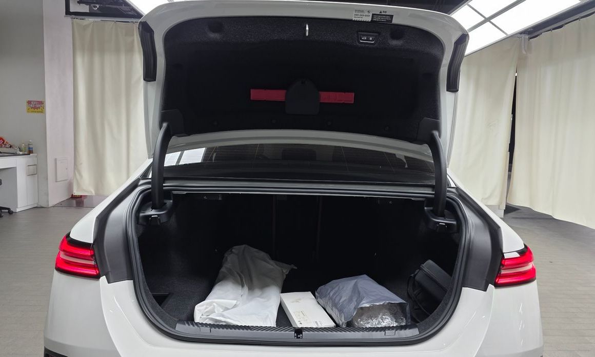 BMW 5-Series 2024