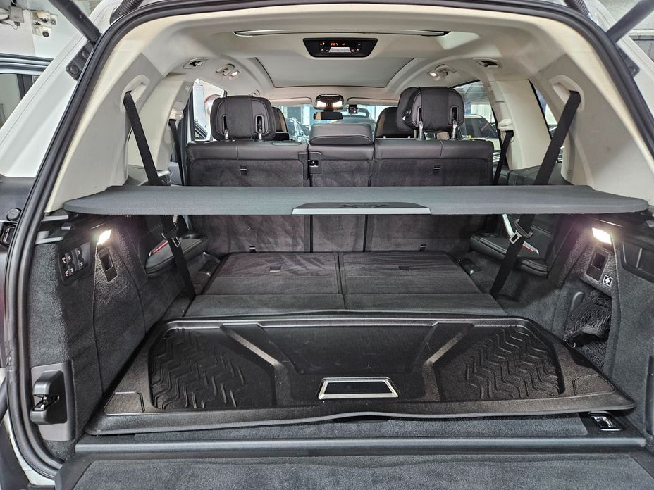 BMW X7 2021