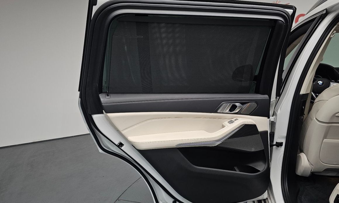 BMW X7 2021