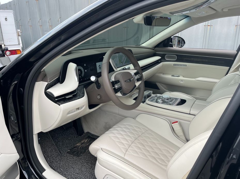 Genesis G90 2024