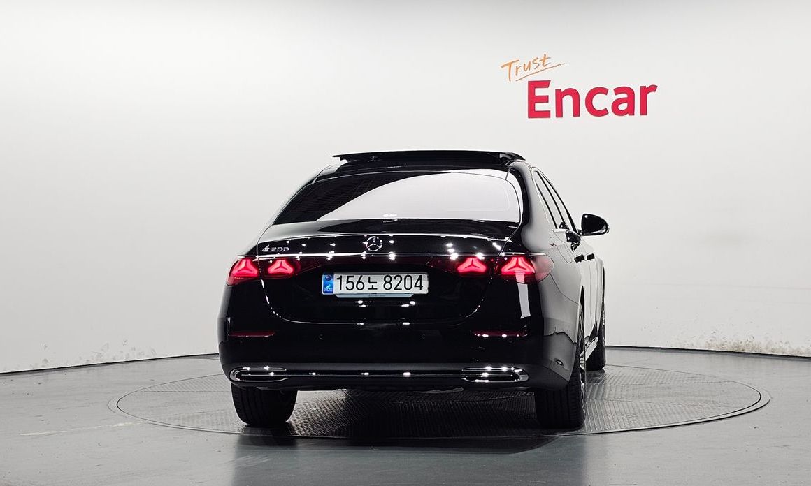 Mercedes-Benz E-Class 2026